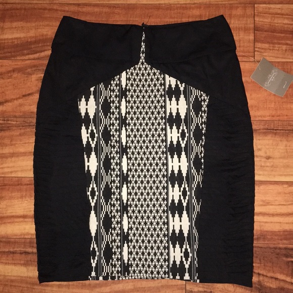 Floreat NWT Anthropologie size 4 skirt black NEW - Picture 2 of 9